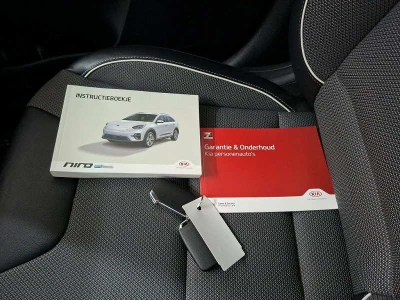 Kia Niro 65 kWh Dynamic Line Очакван внос реални километри, снимка 14 - Автомобили и джипове - 52751833