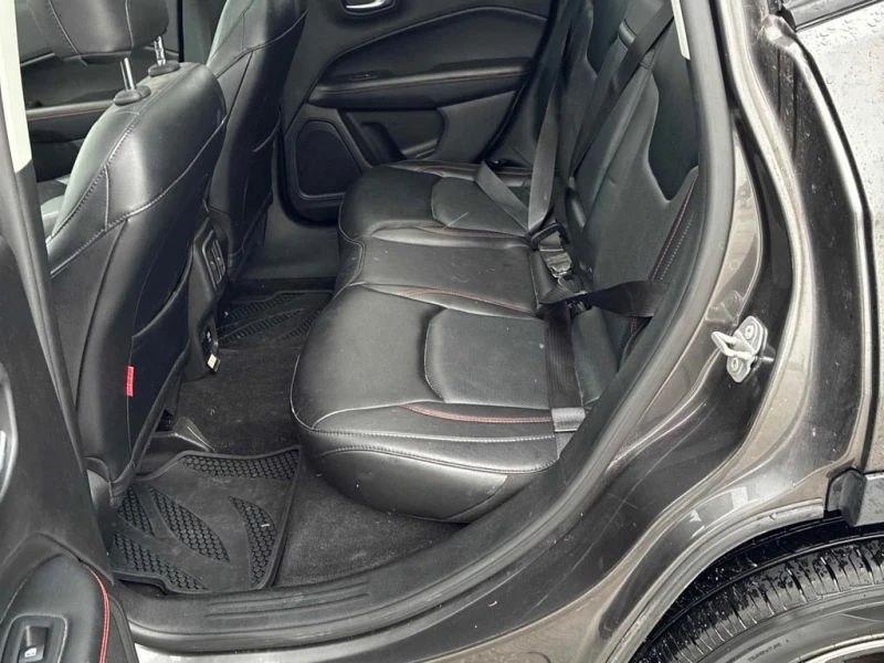 Jeep Compass * Trailhawk * CARFAX * БЕЗ ПЪРВОНАЧАЛНА ВНОСКА, снимка 11 - Автомобили и джипове - 52940228
