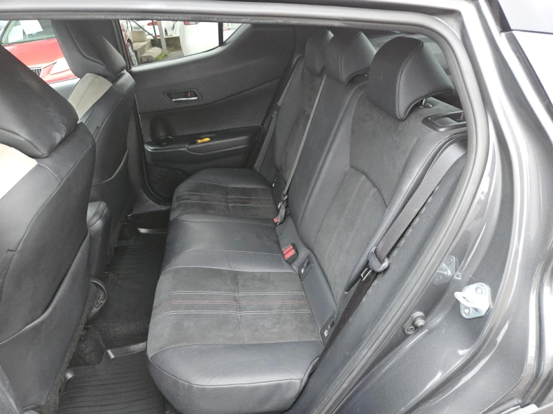 Toyota C-HR 2.0Hibrid/GR-Sport/CARPLAY/ПОДГРЕВ/КАМЕРА/БЛУТУТ, снимка 16 - Автомобили и джипове - 53105607