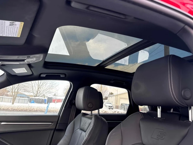 Audi Q3 2019 Technik * CARFAX * БЕЗ ПЪРВОНАЧАЛНА ВНОСКА, снимка 10 - Автомобили и джипове - 53215577