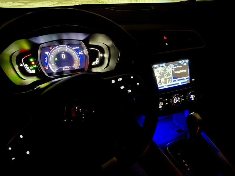 Renault Kadjar TCe 160 в ГАРАНЦИЯ, снимка 12 - Автомобили и джипове - 53264700