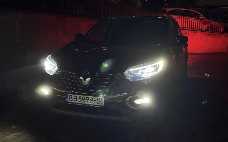 Renault Kadjar TCe 160 в ГАРАНЦИЯ, снимка 13 - Автомобили и джипове - 53264700