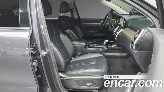 Kia Sorento Diesel 2.2 2WD, снимка 13 - Автомобили и джипове - 54089365