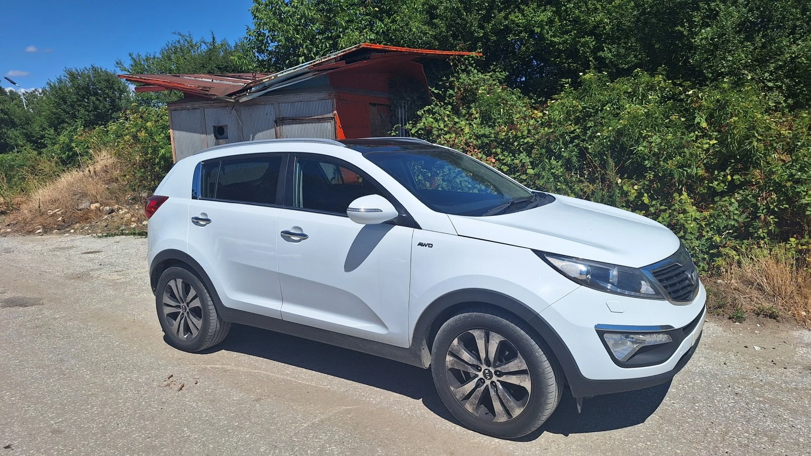 Kia Sportage 2.0 d НА ЧАСТИ - изображение 2