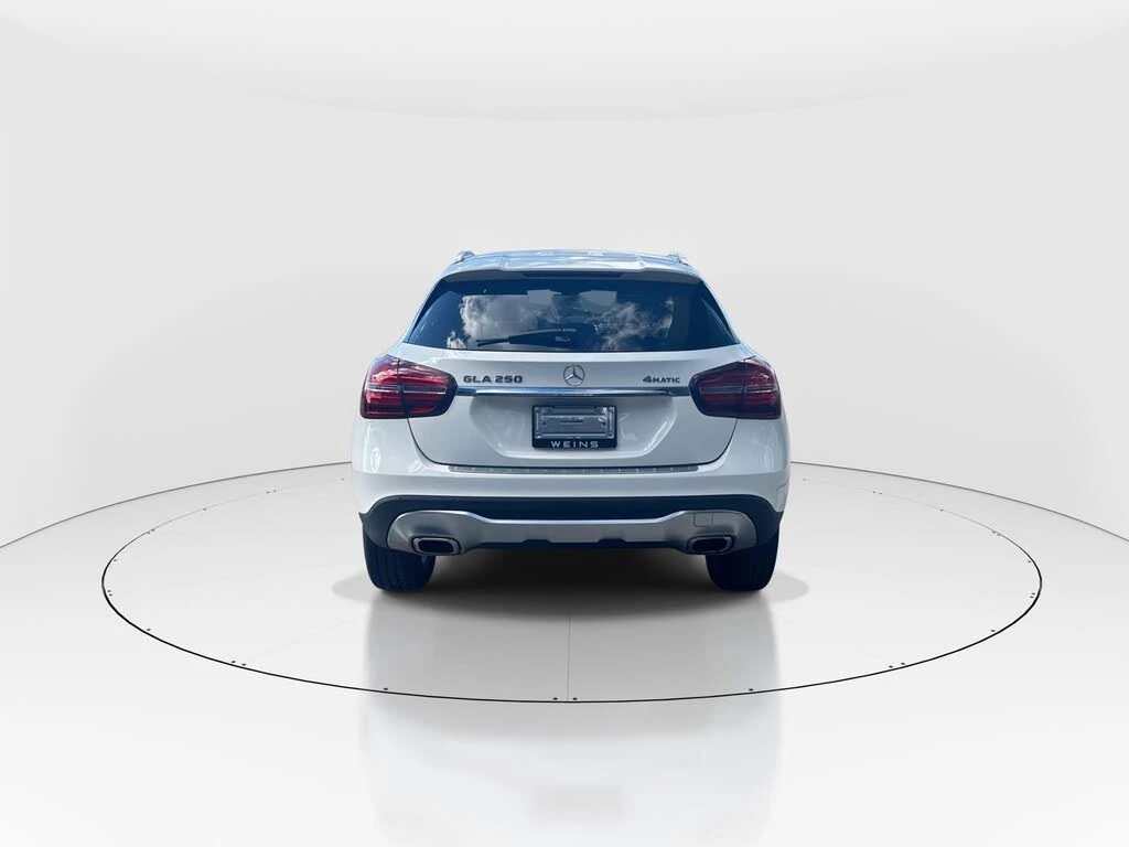 Mercedes-Benz GLA 250 4MATIC ПОДГРЕВ* PANO* CAM* CARPLAY* KEYLESS*  - изображение 8