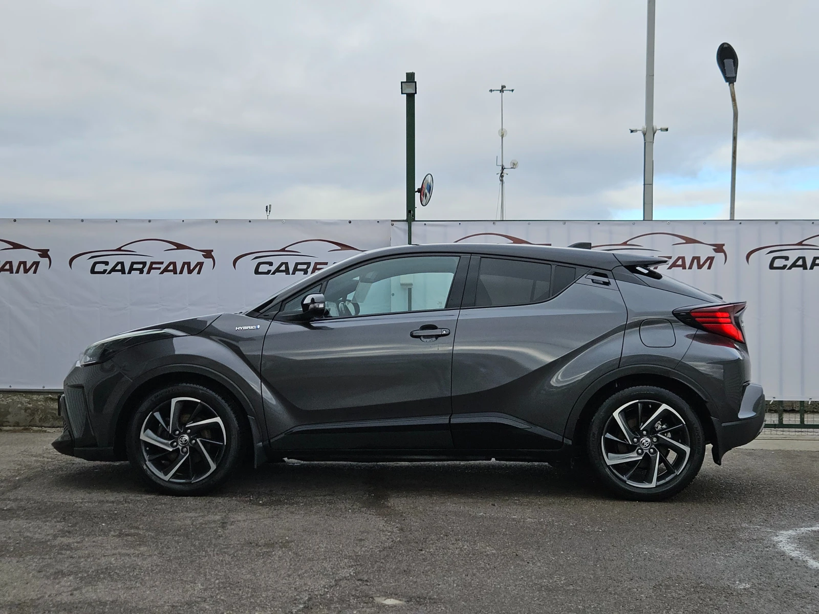 Toyota C-HR 2.0Hibrid/GR-Sport/CARPLAY/ПОДГРЕВ/КАМЕРА/БЛУТУТ - изображение 6