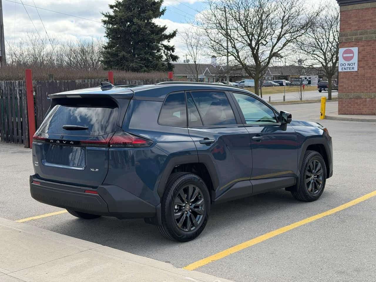 Toyota Rav4 XLE AWD /CARFAX/КАМЕРА/ПОДГРЕВИ, снимка 7 - Автомобили и джипове - 54060718