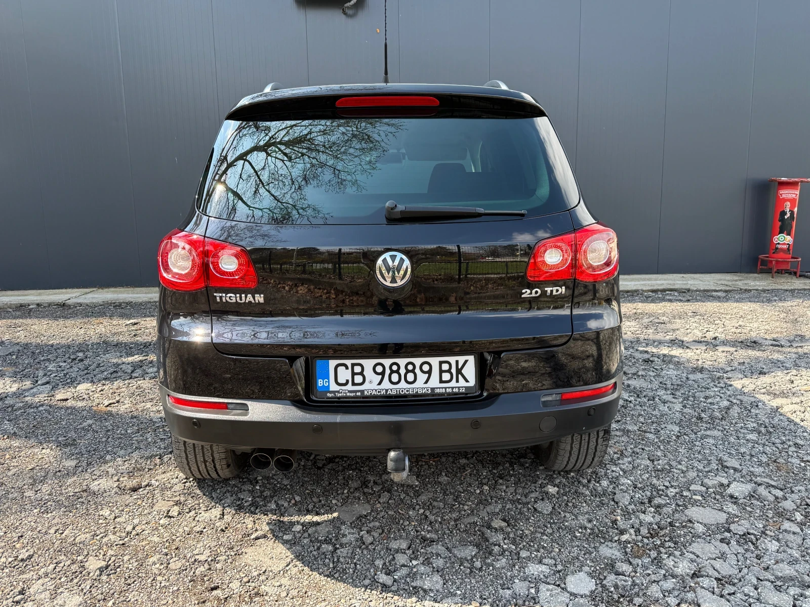 VW Tiguan 2.0 TDI/DSG/4x4/110000 км./TOP//KAMERA//NAVI, снимка 3 - Автомобили и джипове - 54104169