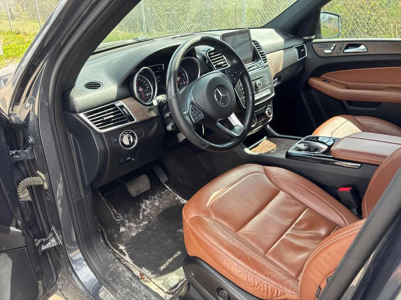 Mercedes-Benz GLE 350 | DISTRONIC | 360 | HARMAN KARDON | CARFAX | , снимка 5 - Автомобили и джипове - 54479713