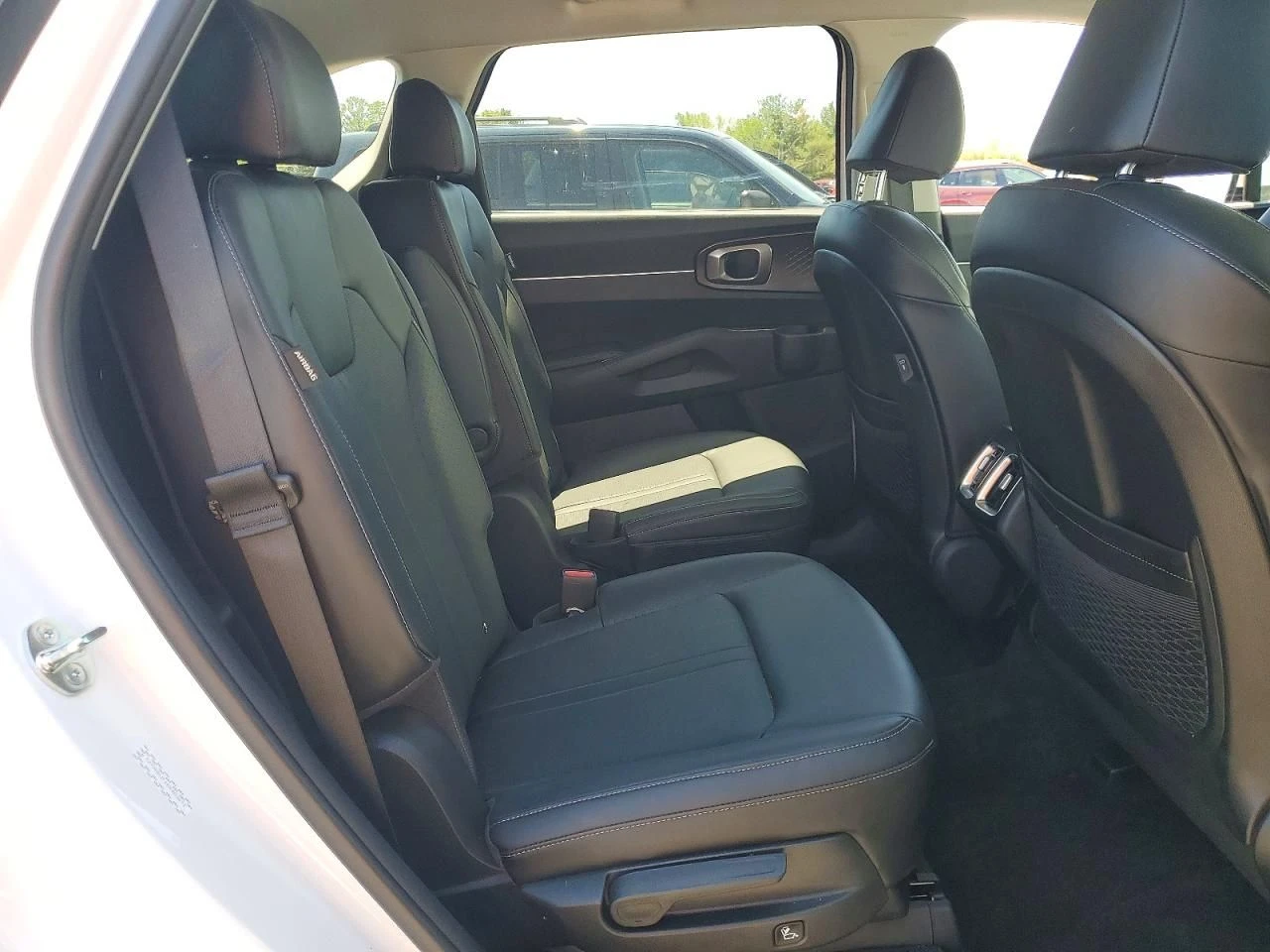Kia Sorento, снимка 11 - Автомобили и джипове - 54631503