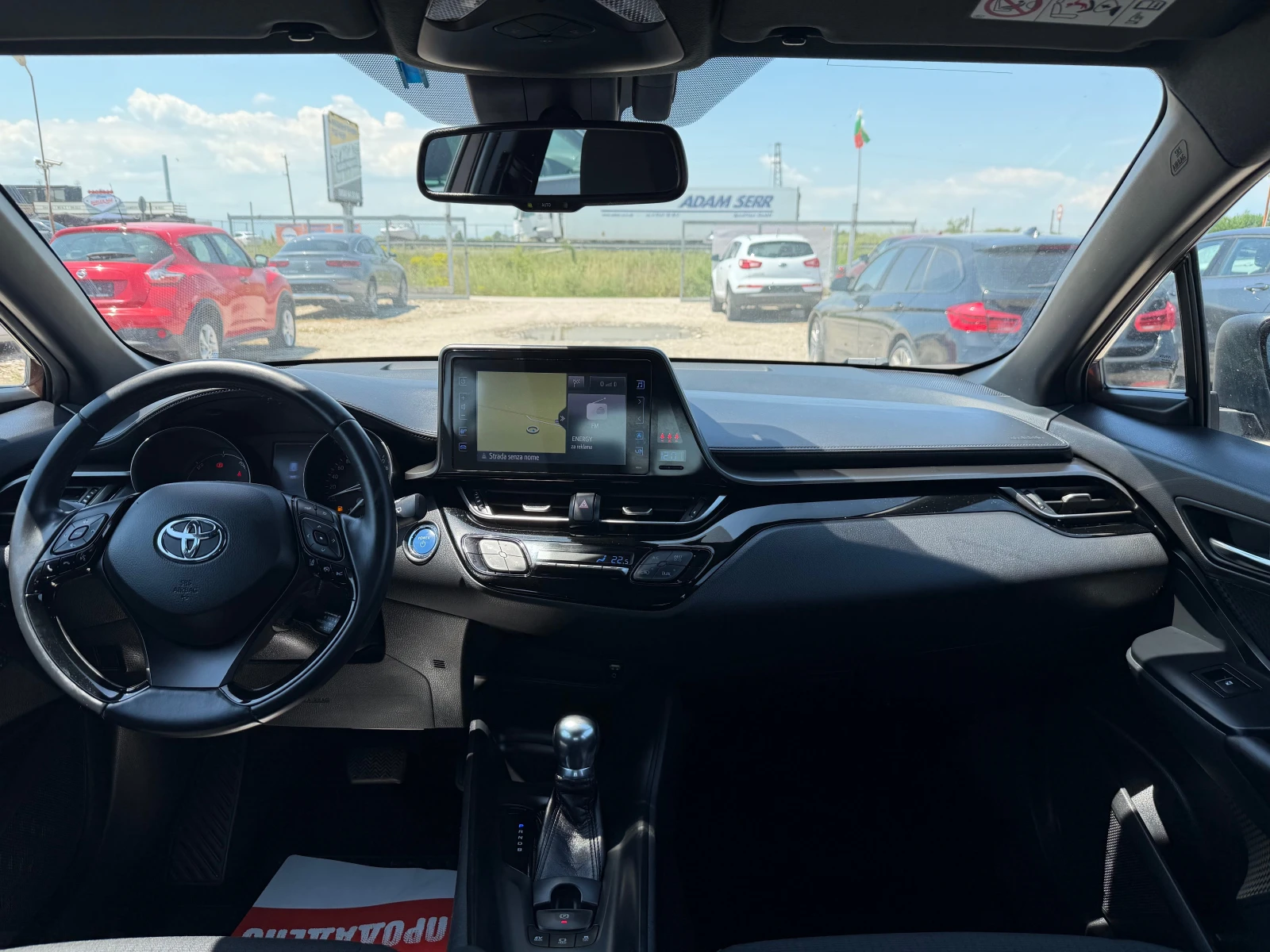 Toyota C-HR 1.8 HYBRID(КАТО НОВА), снимка 14 - Автомобили и джипове - 54680060