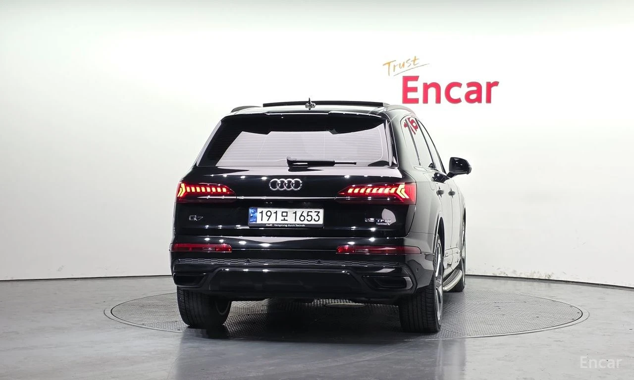 Audi Q7 ДИСТРОНИК * ОБДУХВАНЕ * HEAD-UP * B&O, снимка 5 - Автомобили и джипове - 55155673