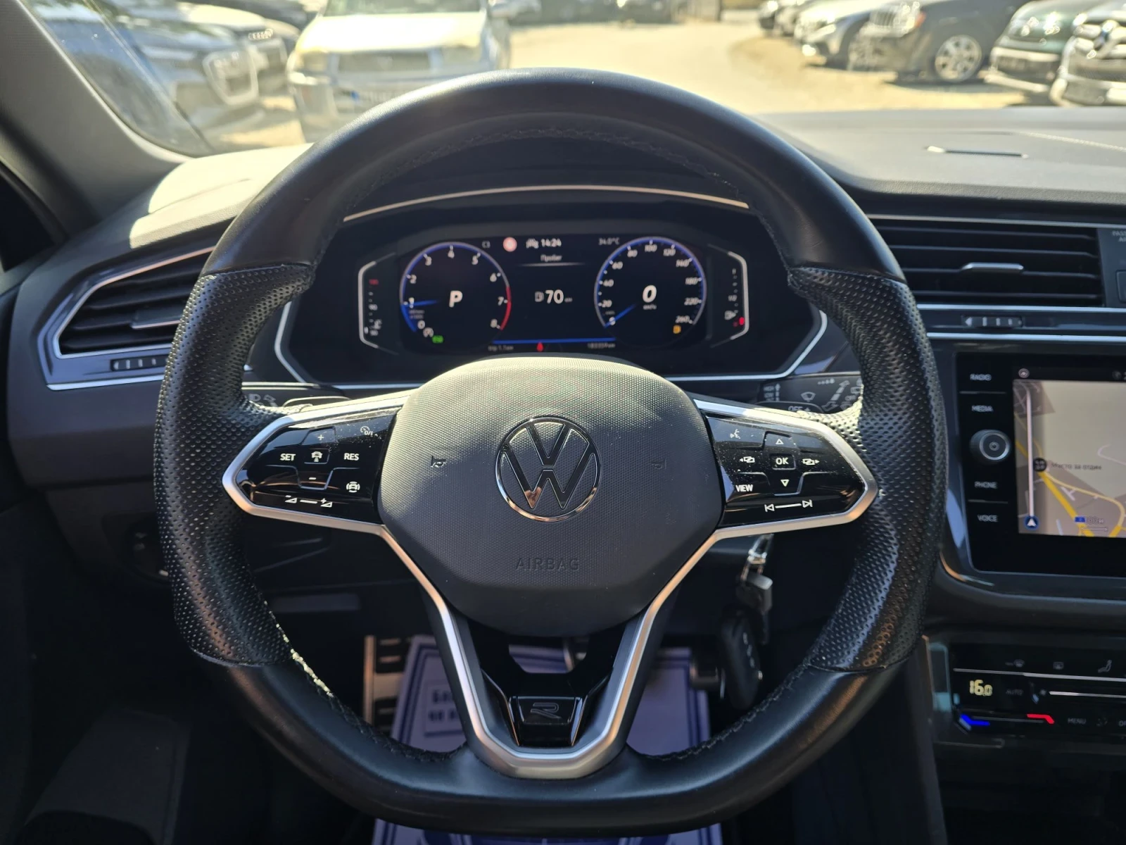 VW Tiguan 1.5TSI 150к.с DSG R-LINE, снимка 17 - Автомобили и джипове - 55991124