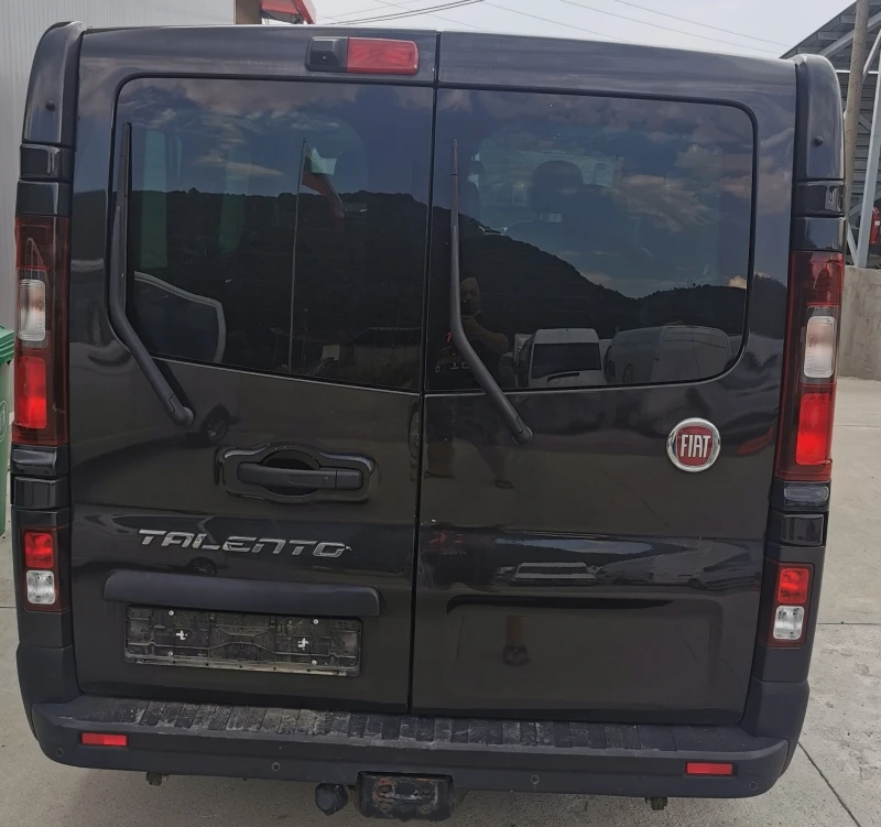 Renault Trafic, снимка 7 - Бусове и автобуси - 34279768