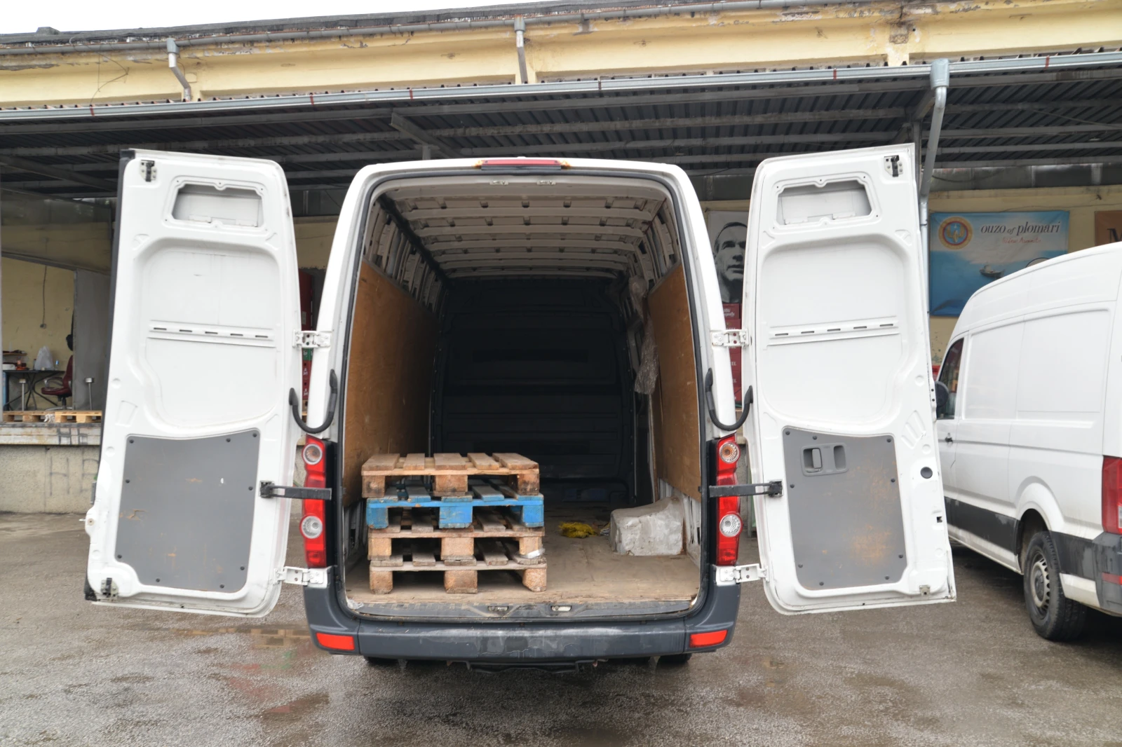 VW Crafter, снимка 4 - Бусове и автобуси - 54462985