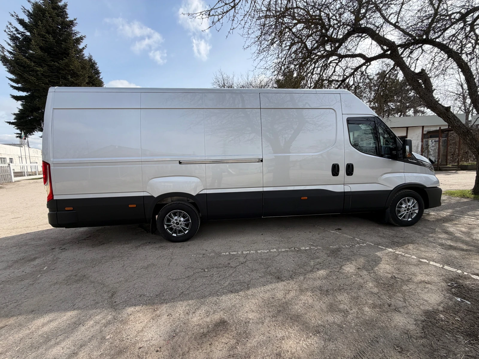 Iveco Daily 35-180, снимка 6 - Бусове и автобуси - 55449214