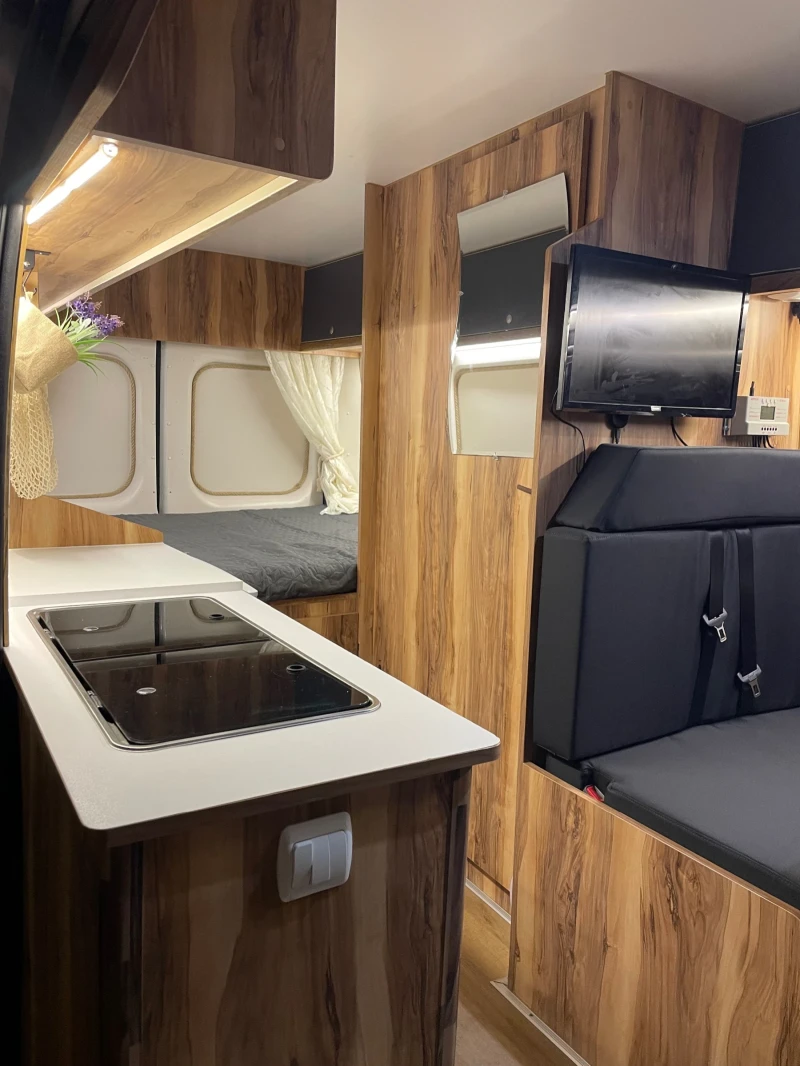 Кемпер Peugeot Boxer, снимка 9 - Каравани и кемпери - 52356775