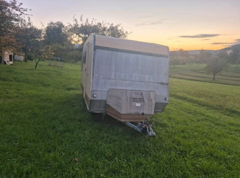 Каравана Bursner 450, снимка 3 - Каравани и кемпери - 53072747