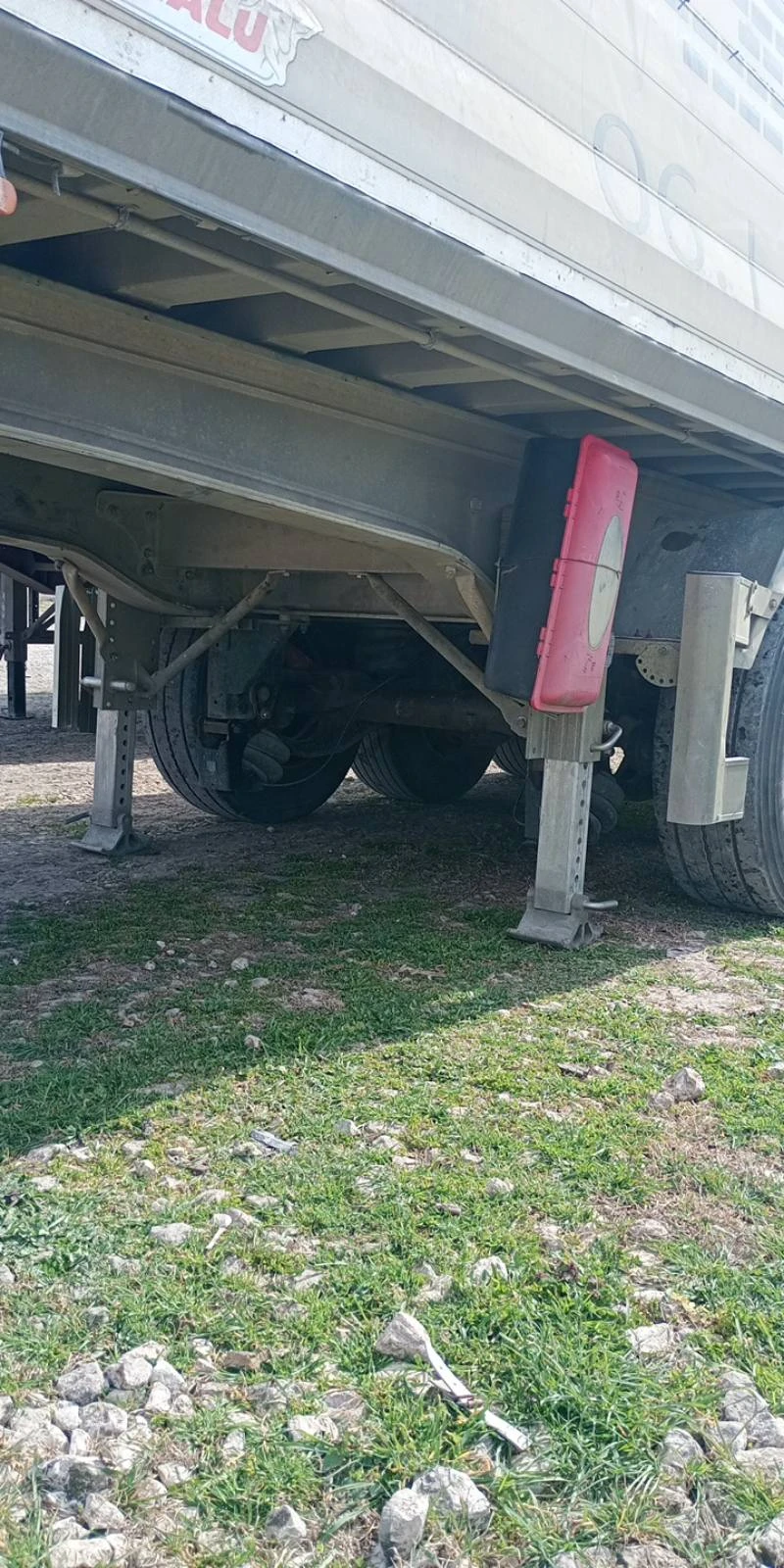 Полуремарке Benalu SAS, снимка 3 - Ремаркета - 53894665