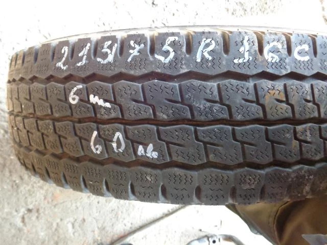 Гуми Зимни 215/75R16, снимка 2 - Гуми и джанти - 16682095