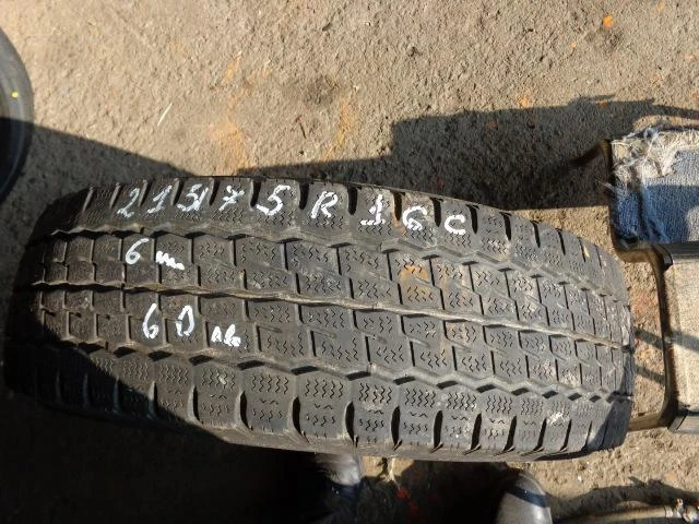 Гуми Зимни 215/75R16, снимка 3 - Гуми и джанти - 16682095