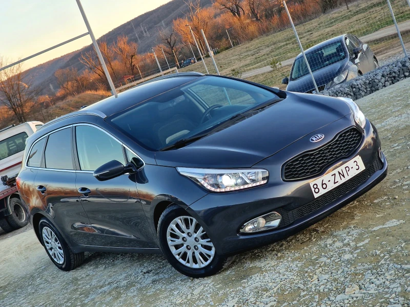 Kia Ceed 1.6CRDI* NAVI, снимка 3 - Автомобили и джипове - 49432663