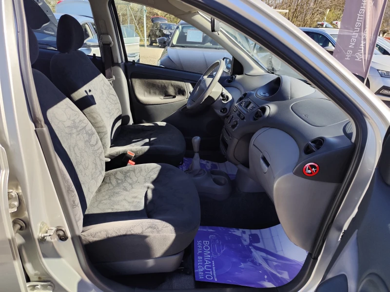 Toyota Yaris 1.0VVT-i* 89000km!* KLIMA* УНИКАТ* , снимка 11 - Автомобили и джипове - 49573988