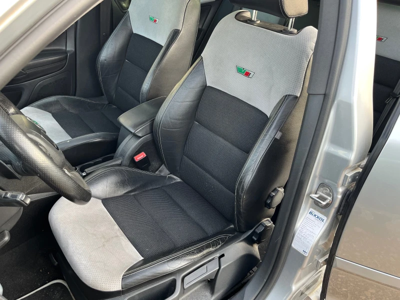Skoda Octavia VRS 2.0TSI CCZA DSG, снимка 10 - Автомобили и джипове - 49590141