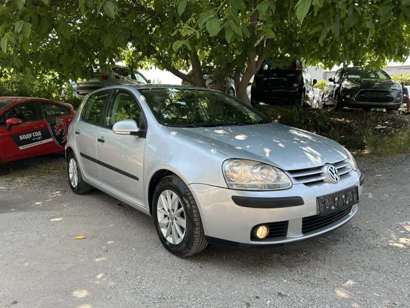 VW Golf 1.9 TDI 6 СКОРОСТИ АВТОПИЛОТ НАВИГАЦИЯ, снимка 3 - Автомобили и джипове - 50730593