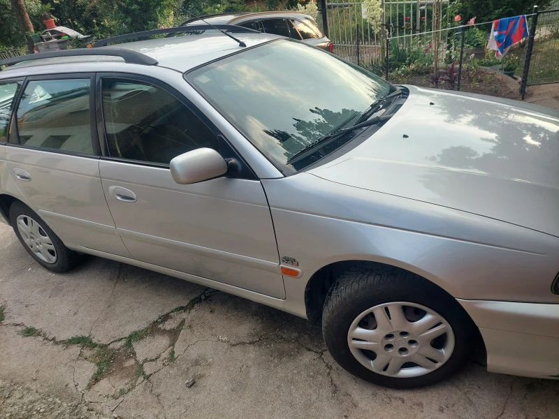 Toyota Avensis, снимка 5 - Автомобили и джипове - 52102098