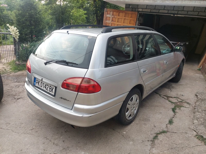 Toyota Avensis, снимка 3 - Автомобили и джипове - 52102098