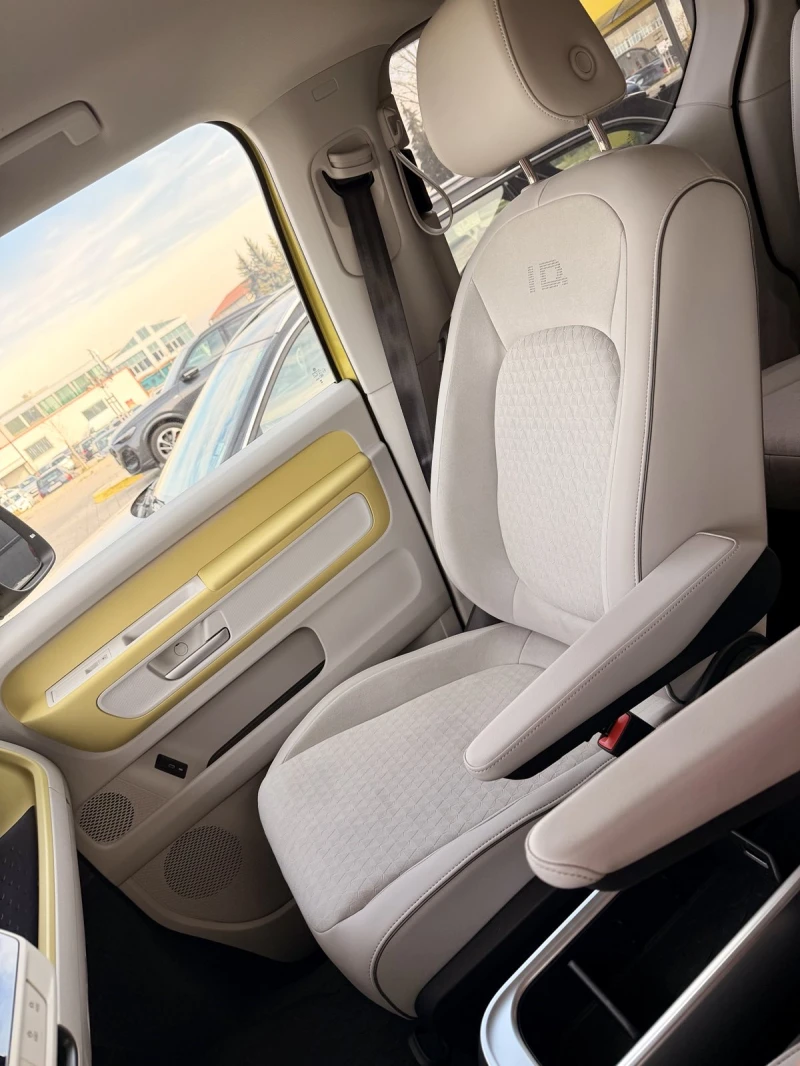 VW ID.Buzz ID.Buzz 16000KM Първи собственик, снимка 7 - Автомобили и джипове - 52828498