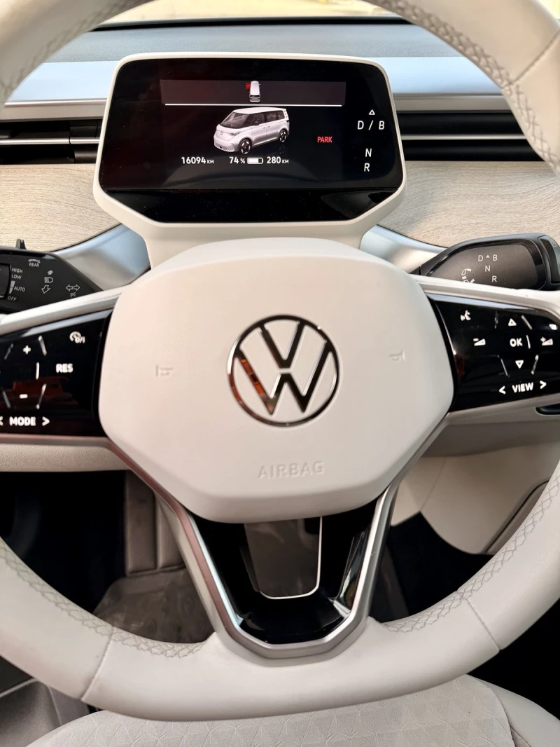 VW ID.Buzz ID.Buzz 16000KM Първи собственик, снимка 6 - Автомобили и джипове - 52828498