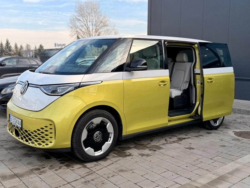 VW ID.Buzz ID.Buzz 16000KM Първи собственик, снимка 2 - Автомобили и джипове - 52828498