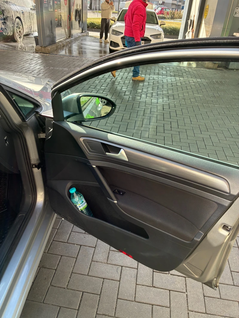 VW Golf Comfortline BMT, 7DSG, снимка 14 - Автомобили и джипове - 53096177