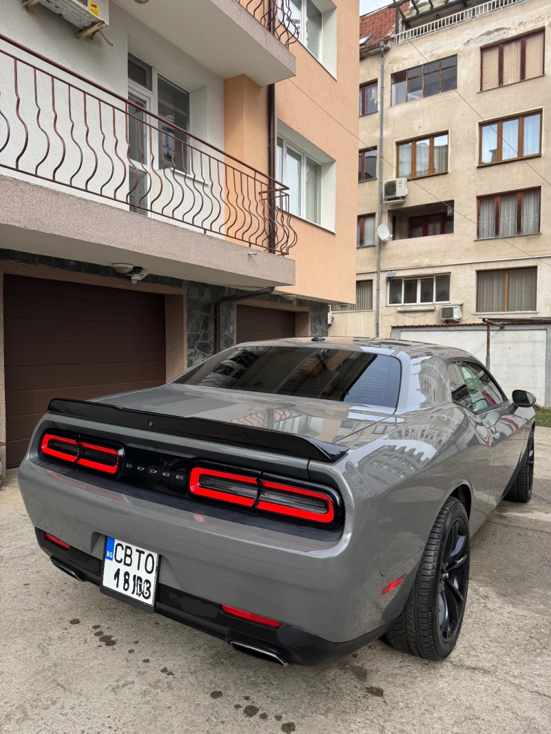 Dodge Challenger, снимка 3 - Автомобили и джипове - 53220686