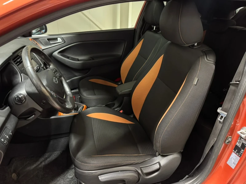 Hyundai I20 1.4 Panorama, Navi, Camera, снимка 10 - Автомобили и джипове - 53289228