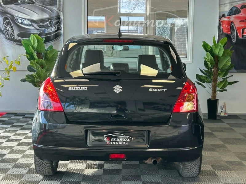 Suzuki Swift 1.3 I 90КС, снимка 5 - Автомобили и джипове - 53597425