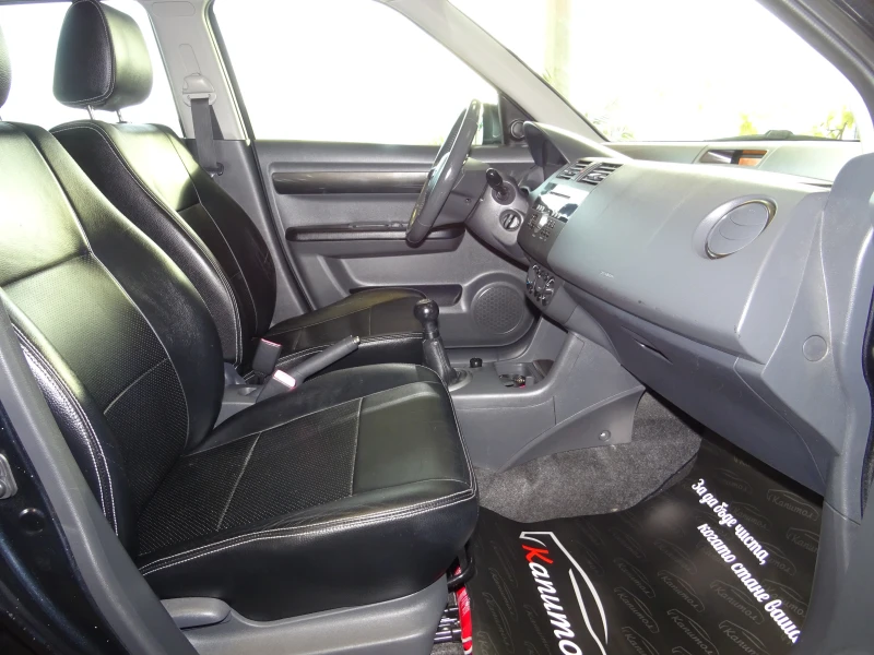 Suzuki Swift 1.3 I 90КС, снимка 10 - Автомобили и джипове - 53597425