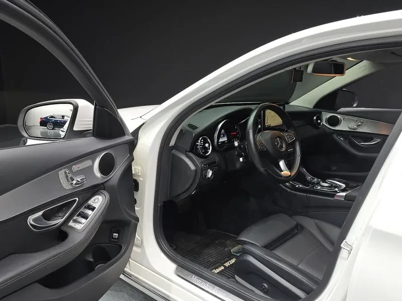 Mercedes-Benz C 220 Avantgarde - САМО 30% АВАНС, снимка 10 - Автомобили и джипове - 55986503