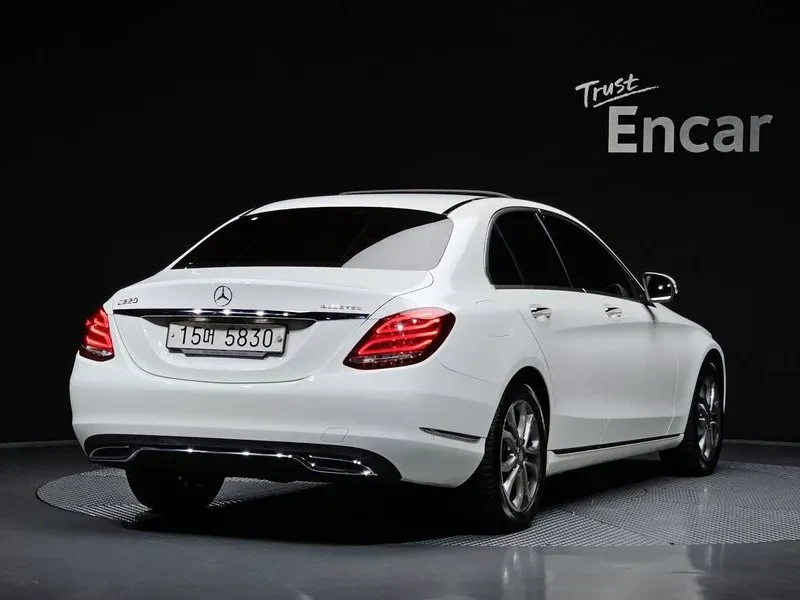 Mercedes-Benz C 220 Avantgarde - САМО 30% АВАНС, снимка 2 - Автомобили и джипове - 55986503
