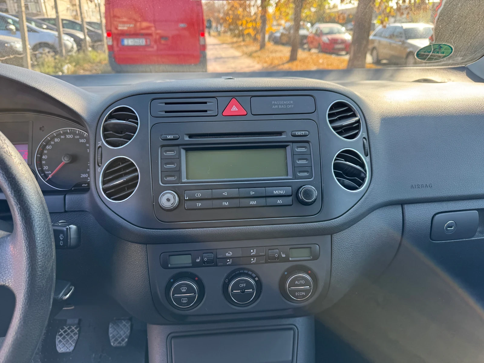 VW Golf Plus 1.9 TDI 105k.s - изображение 10