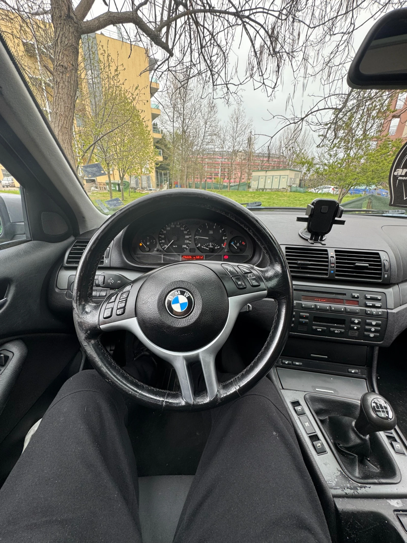 BMW 320 320/1.9 - изображение 4