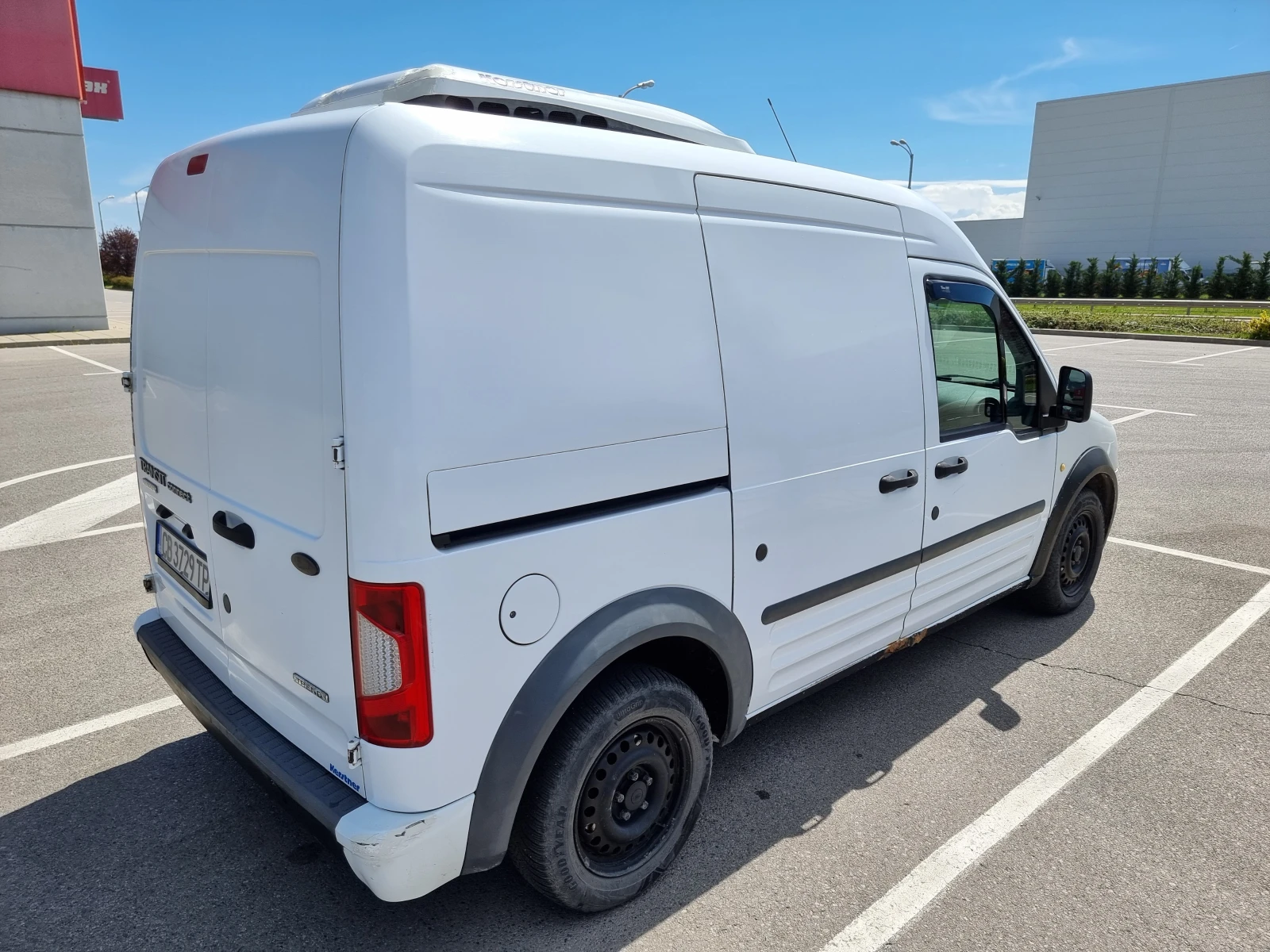 Ford Connect 1.8TDCI ХЛАДИЛЕН 40х.км. след ОСНОВЕН РЕМОНТ - изображение 3