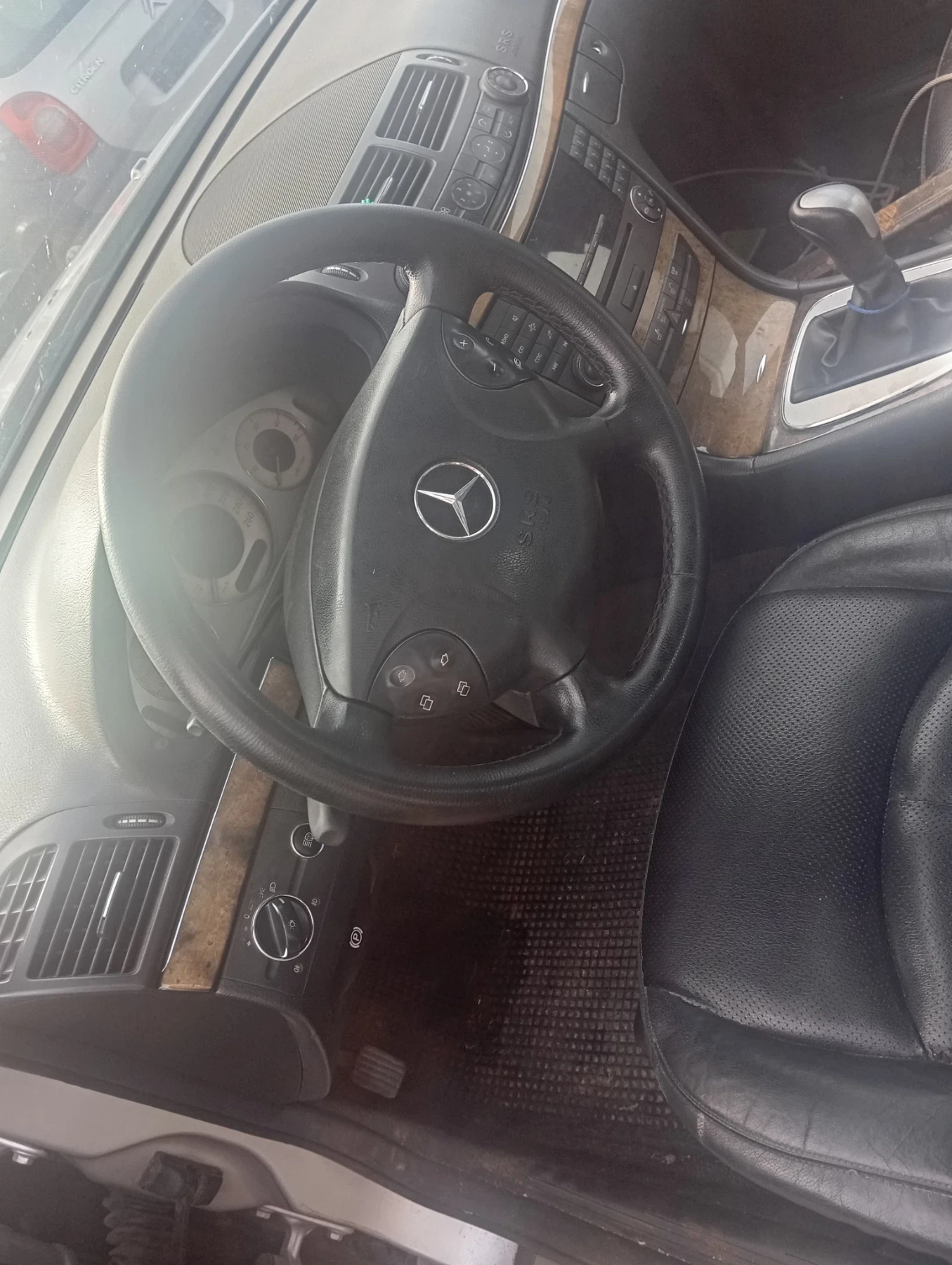 Mercedes-Benz E 270  - изображение 4