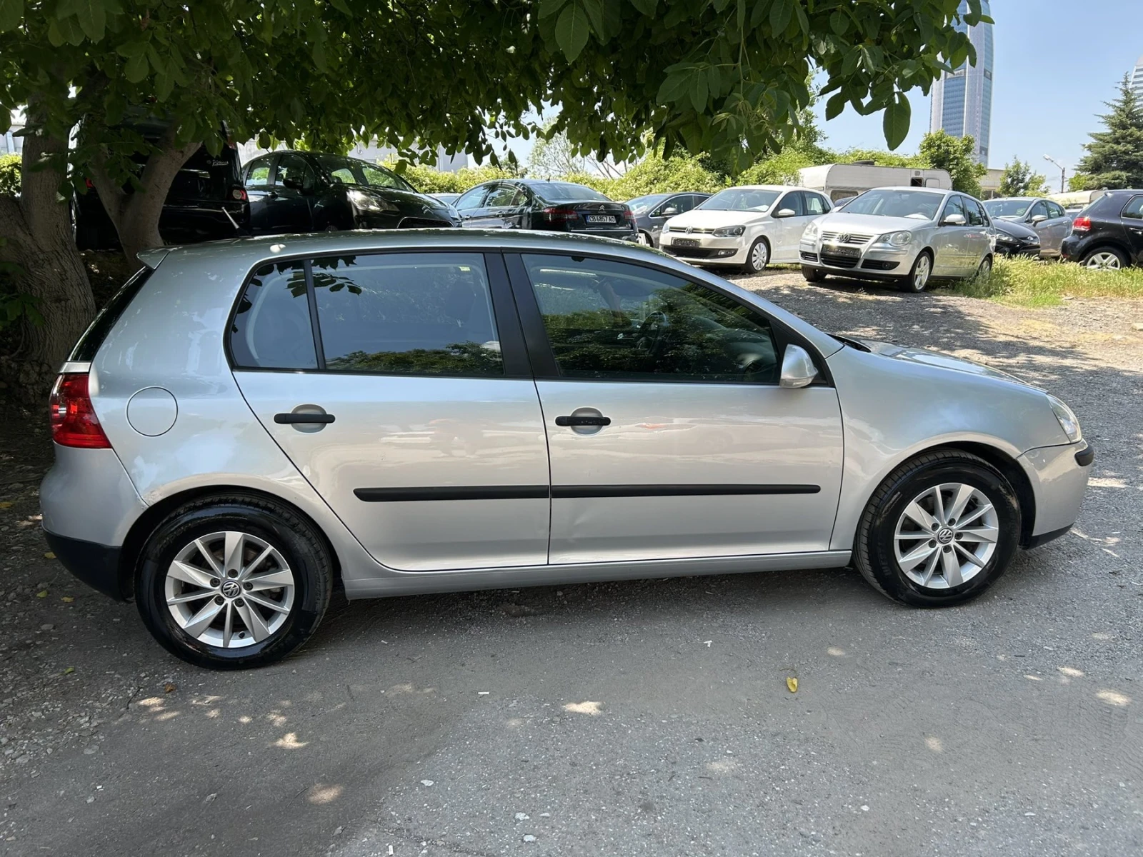 VW Golf 1.9 TDI 6 СКОРОСТИ АВТОПИЛОТ - изображение 6