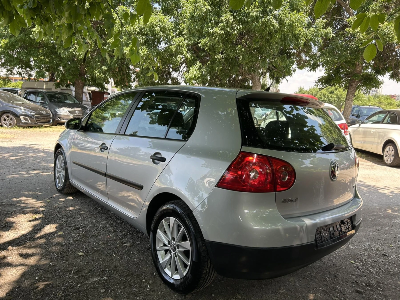 VW Golf 1.9 TDI 6 СКОРОСТИ АВТОПИЛОТ - изображение 8