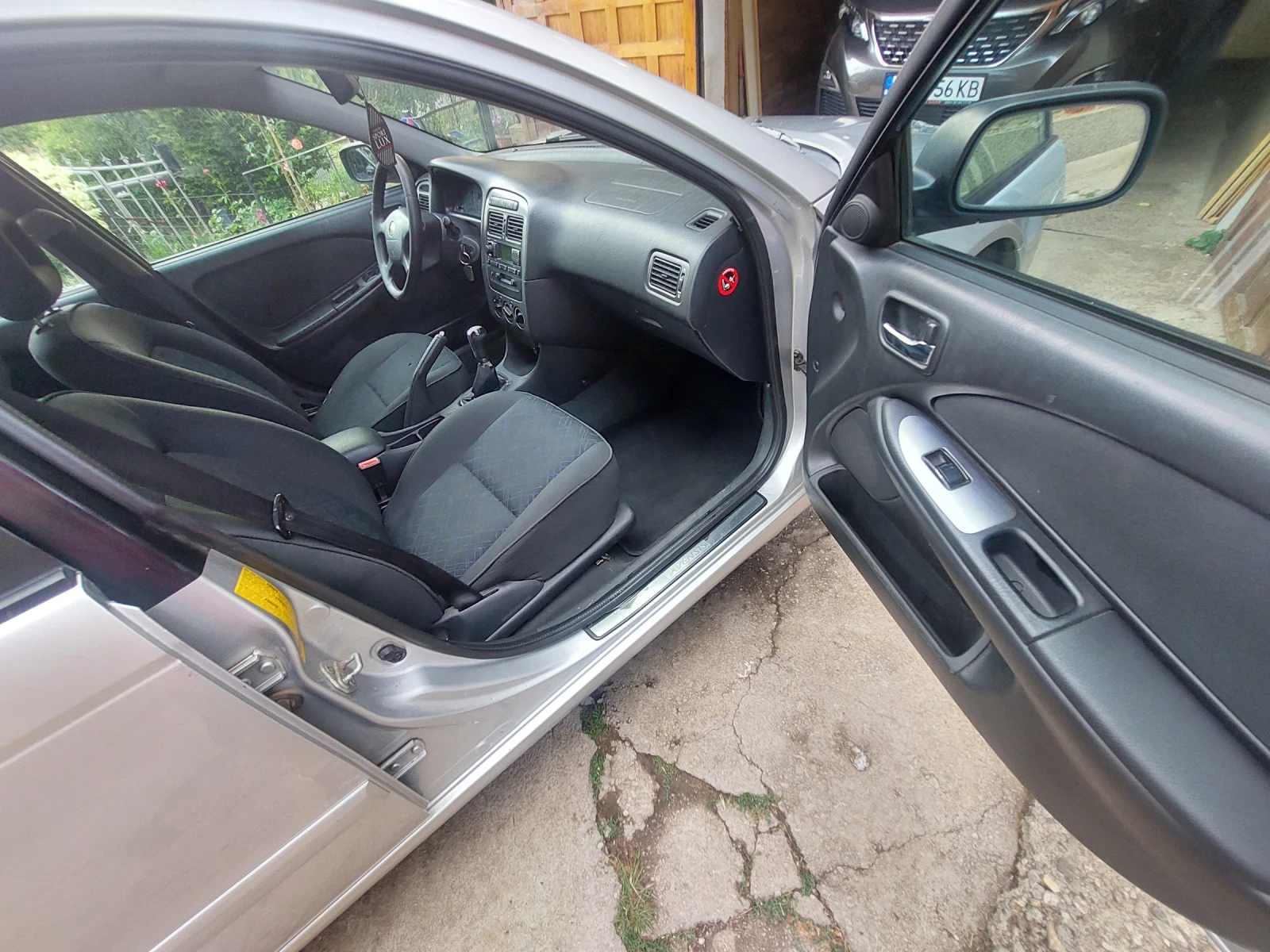 Toyota Avensis  - изображение 7