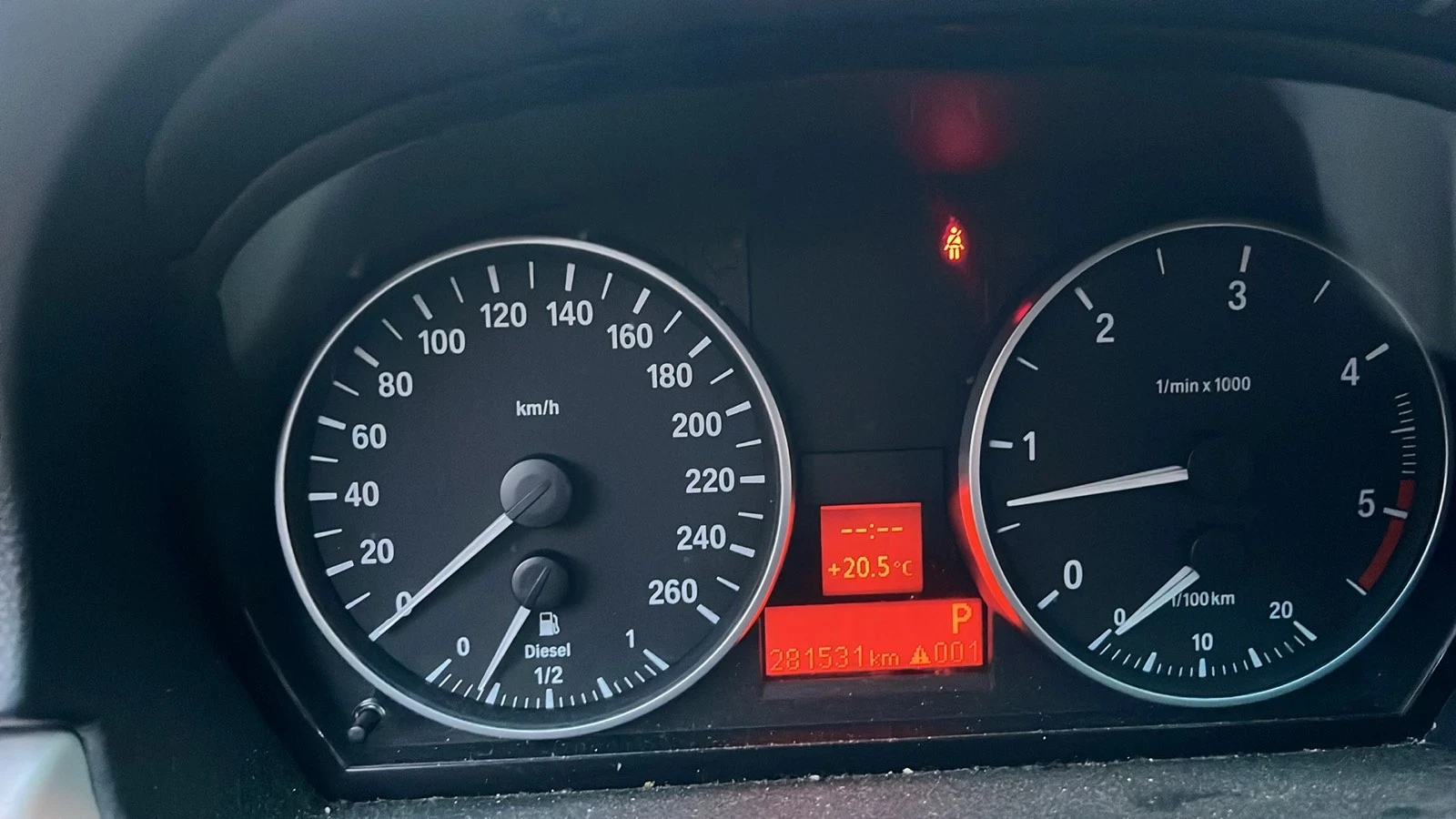 BMW 330 E91 330 xd 2007 г - изображение 8