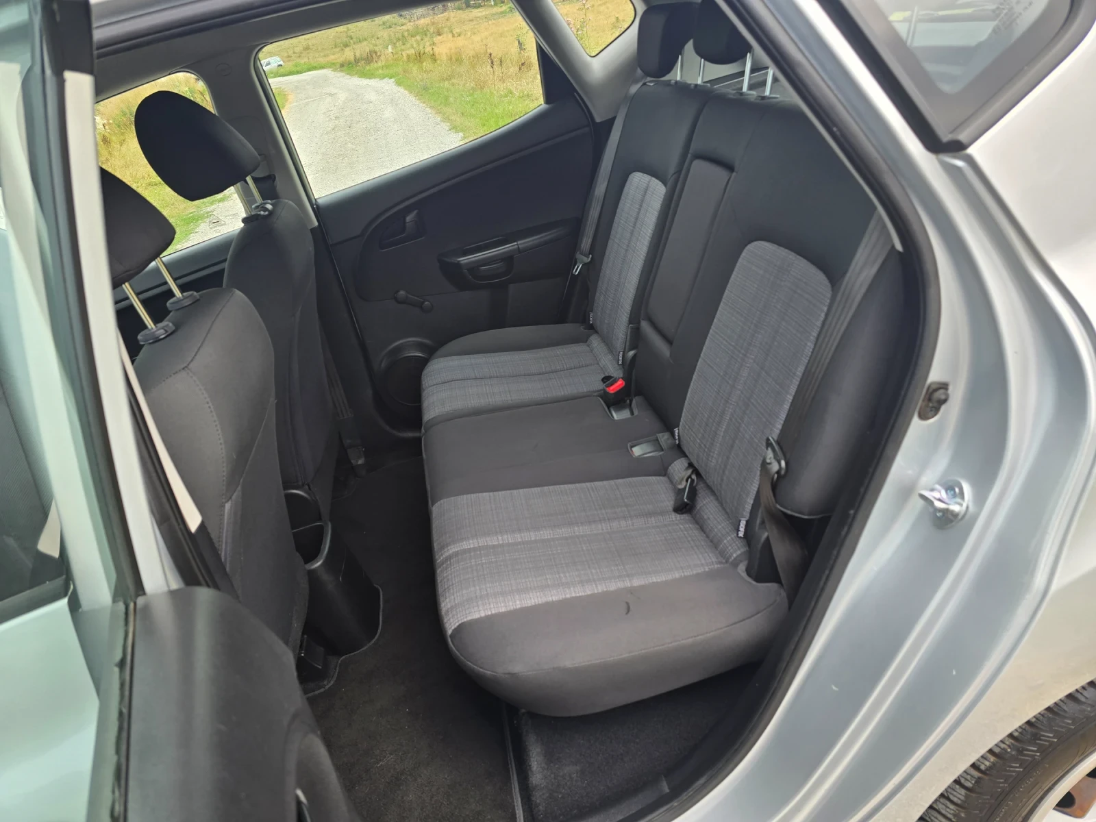 Kia Venga 1.4 Бензин 90к.с. Euro5A - изображение 8